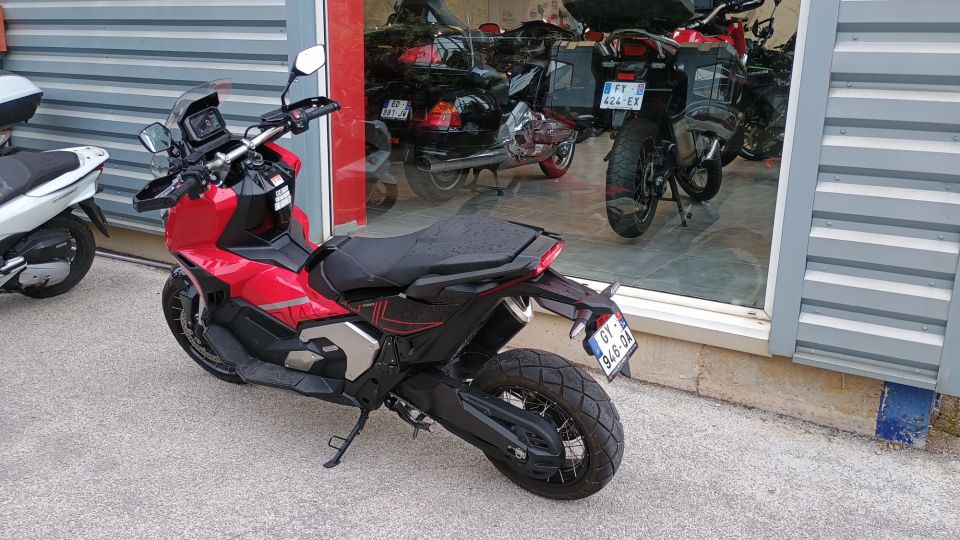 HONDA X-ADV 4