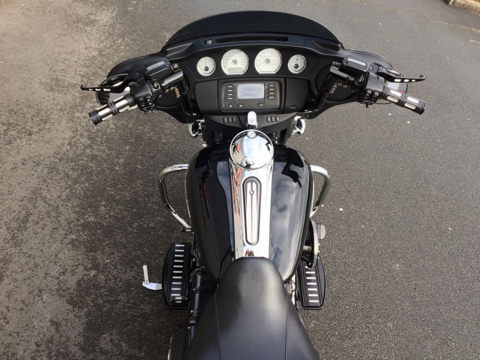 HARLEY-DAVIDSON TOURING STREET GLIDE 1690 SPECIAL 4