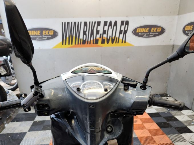 HONDA SH 125 4