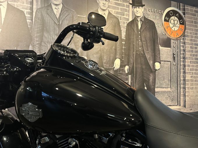 HARLEY-DAVIDSON TOURING ROAD KING 1868 SPECIAL 4