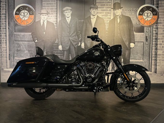 HARLEY-DAVIDSON TOURING ROAD KING 1868 SPECIAL 4