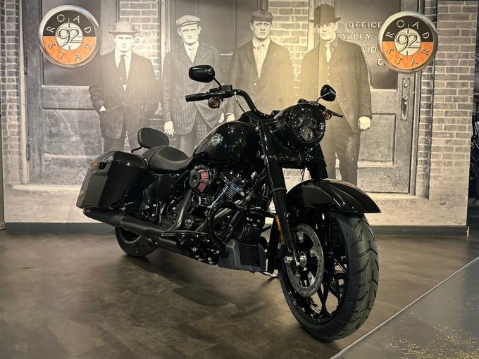 HARLEY-DAVIDSON TOURING ROAD KING 1868 SPECIAL 4