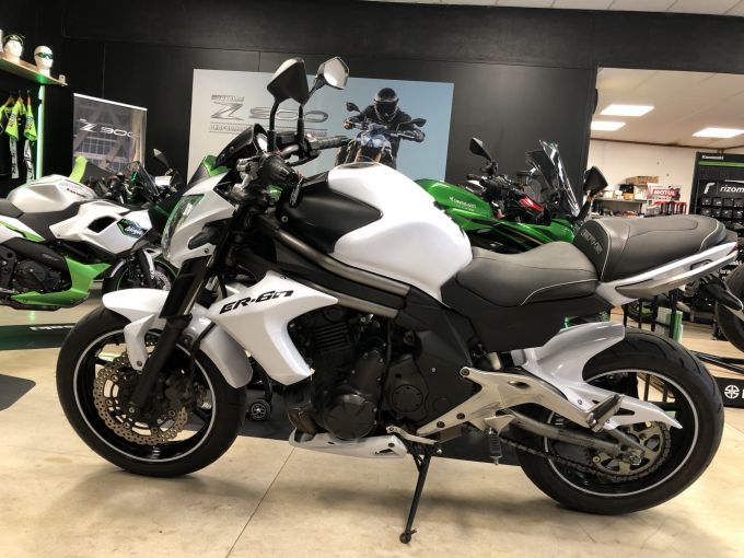 KAWASAKI ER-6 (47.5CV) 4