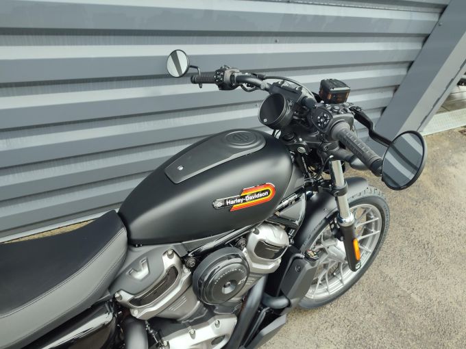 HARLEY-DAVIDSON SPORTSTER NIGHTSTER 975 SPECIAL 4