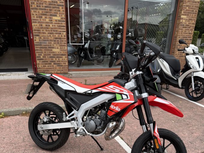 APRILIA SX 50 FACTORY 4