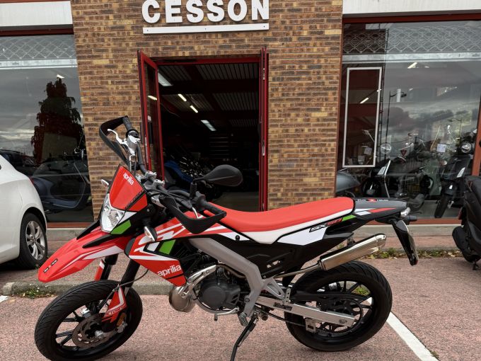 APRILIA SX 50 FACTORY 4