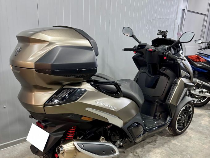 PEUGEOT METROPOLIS 400 SW 4