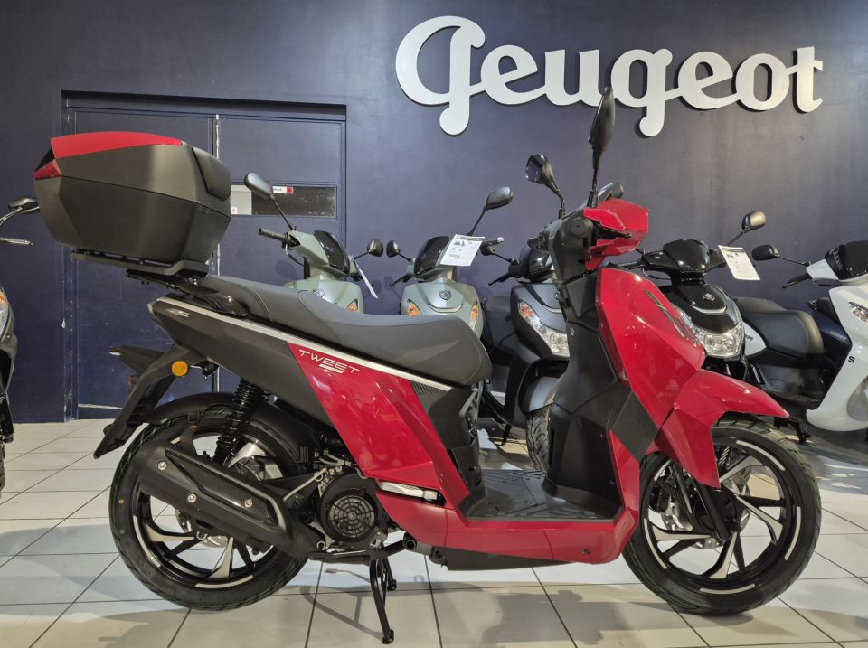 PEUGEOT TWEET 125 4