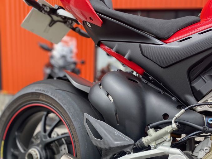 DUCATI PANIGALE 1103 V4 4