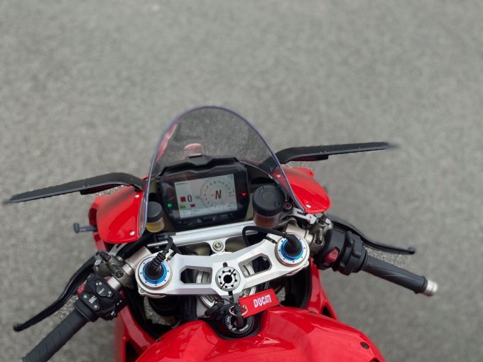 DUCATI PANIGALE 1103 V4 4