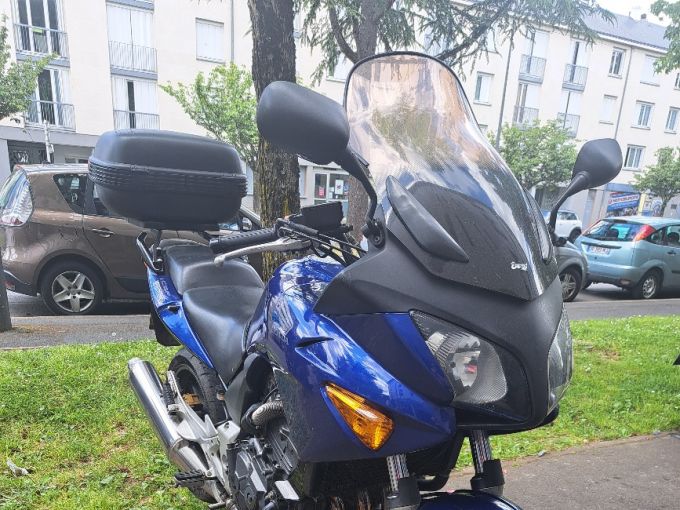 HONDA CBF 600 S 4