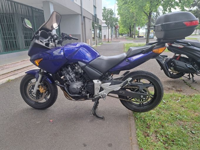 HONDA CBF 600 S 4
