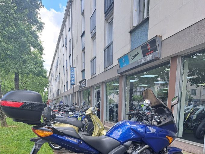 HONDA CBF 600 S 4