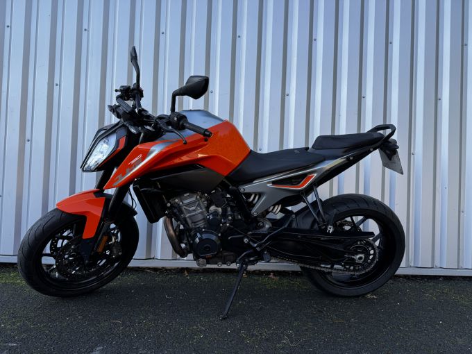 KTM 790 DUKE 4