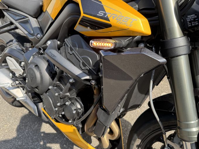 TRIUMPH STREET TRIPLE 765 RS 4