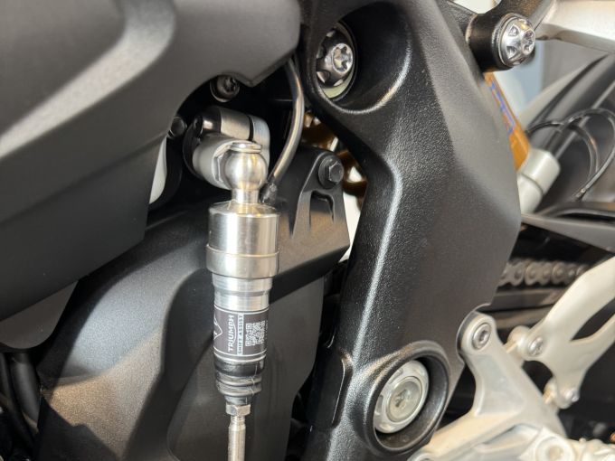 TRIUMPH SPEED TRIPLE 1200 RS 4