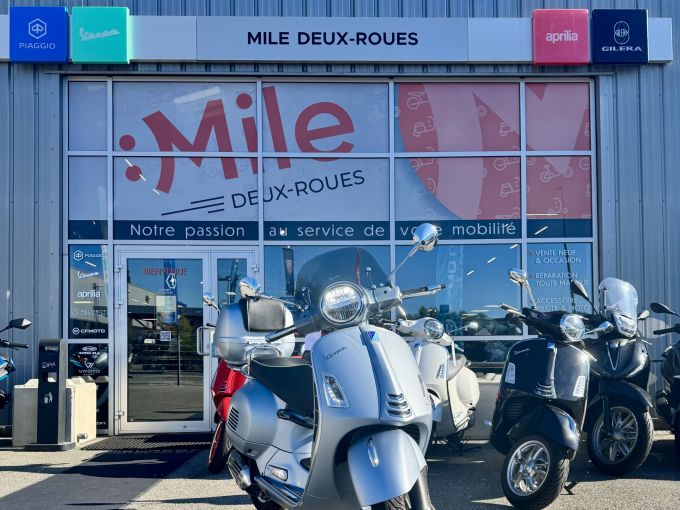 VESPA GTS 125IE SUPER 4