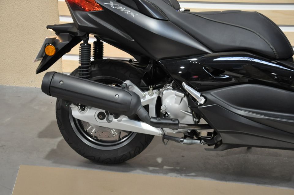 YAMAHA X-MAX 125 IRON MAX 4