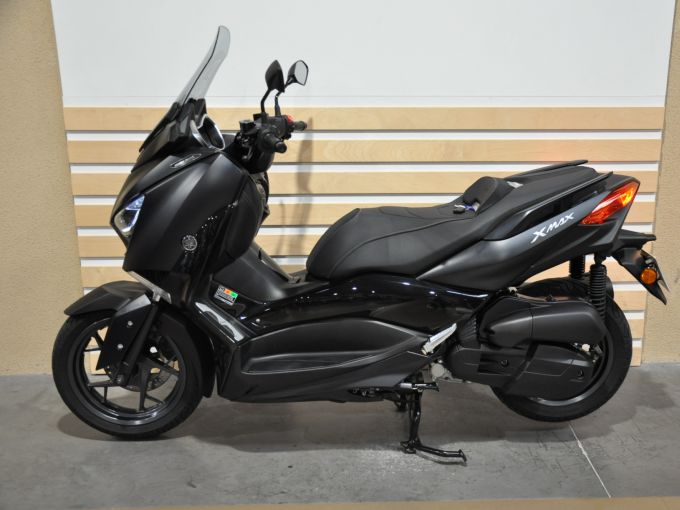 YAMAHA X-MAX 125 IRON MAX 4