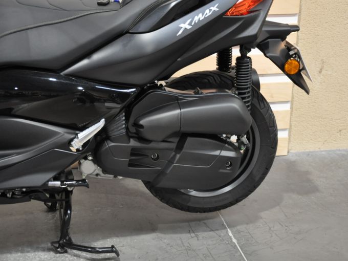 YAMAHA X-MAX 125 IRON MAX 4
