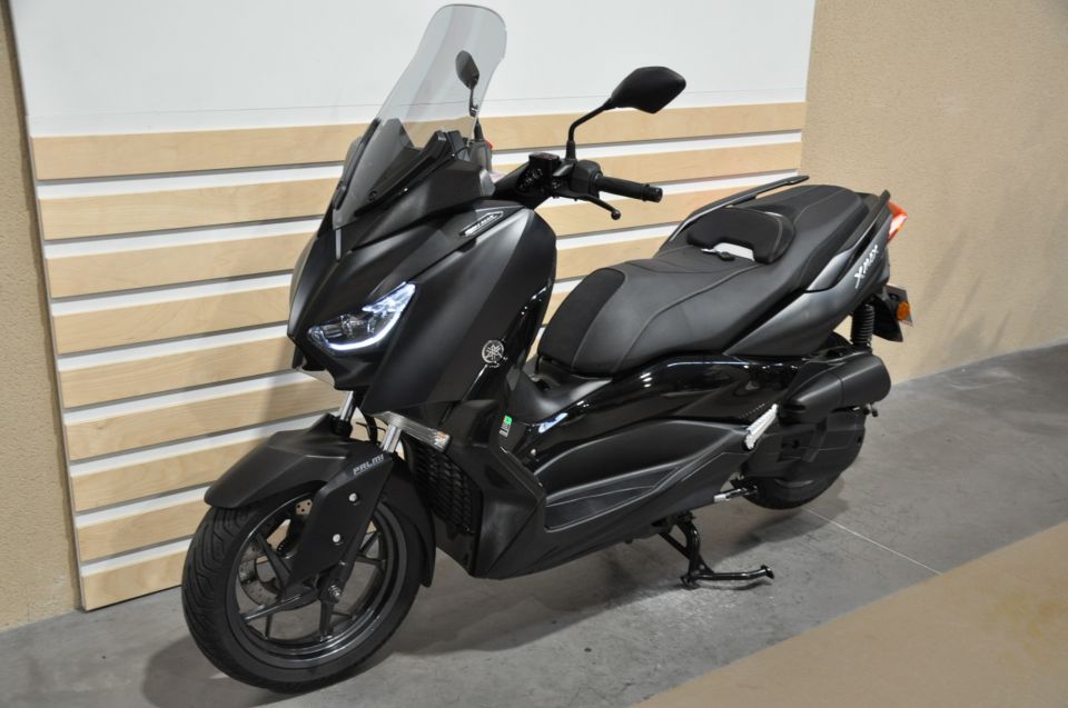YAMAHA X-MAX 125 IRON MAX 4