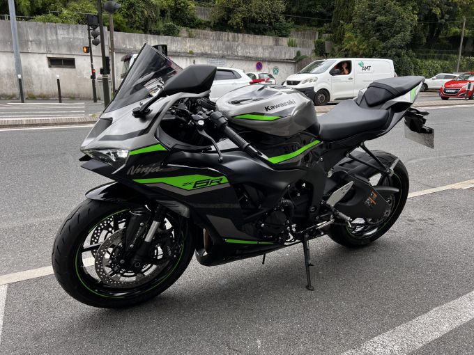 KAWASAKI ZX-6R 636 4