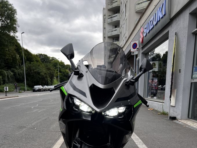 KAWASAKI ZX-6R 636 4