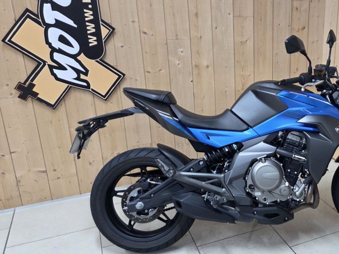 CF MOTO 650 NK 4