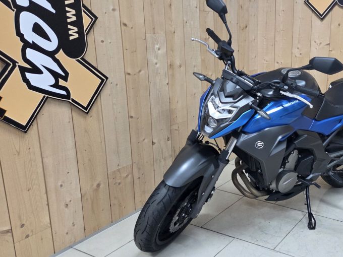 CF MOTO 650 NK 4