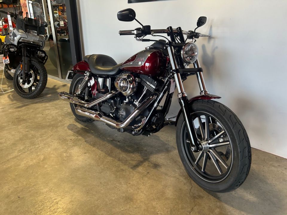 HARLEY-DAVIDSON DYNA STREET BOB 1690 4