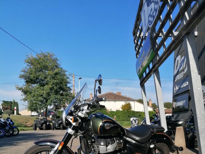 ROYAL ENFIELD SUPER METEOR 650 4
