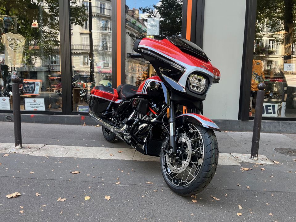 HARLEY-DAVIDSON TOURING STREET GLIDE 1977 CVO  4