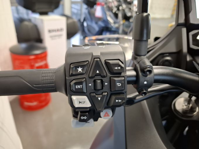 HONDA NT 1100 DCT 4