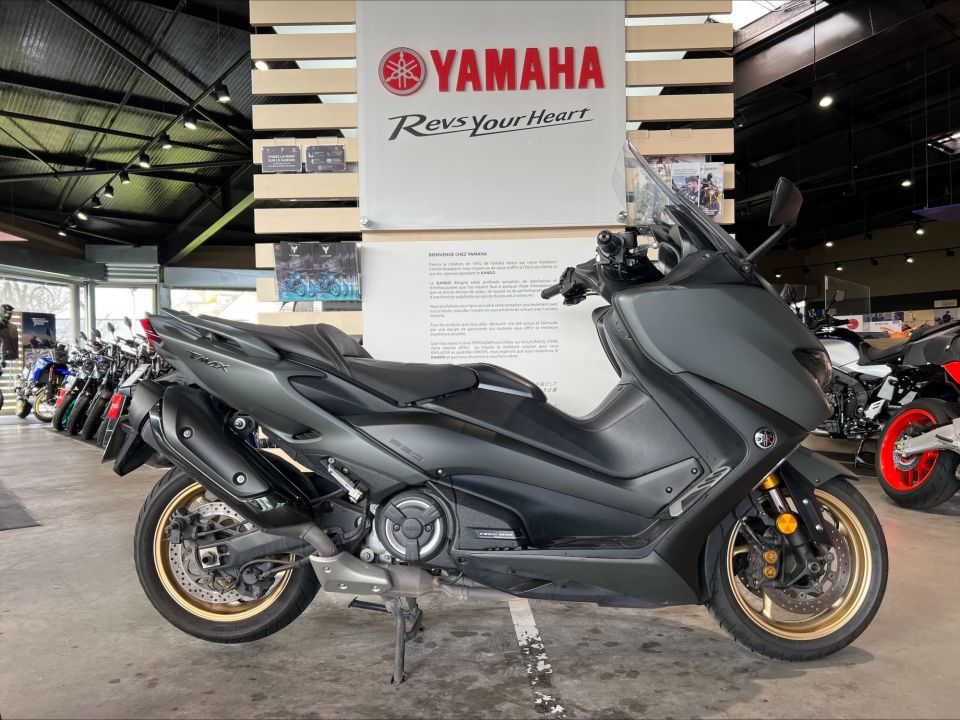 YAMAHA XP T-MAX 560 TECH MAX KAMO 4