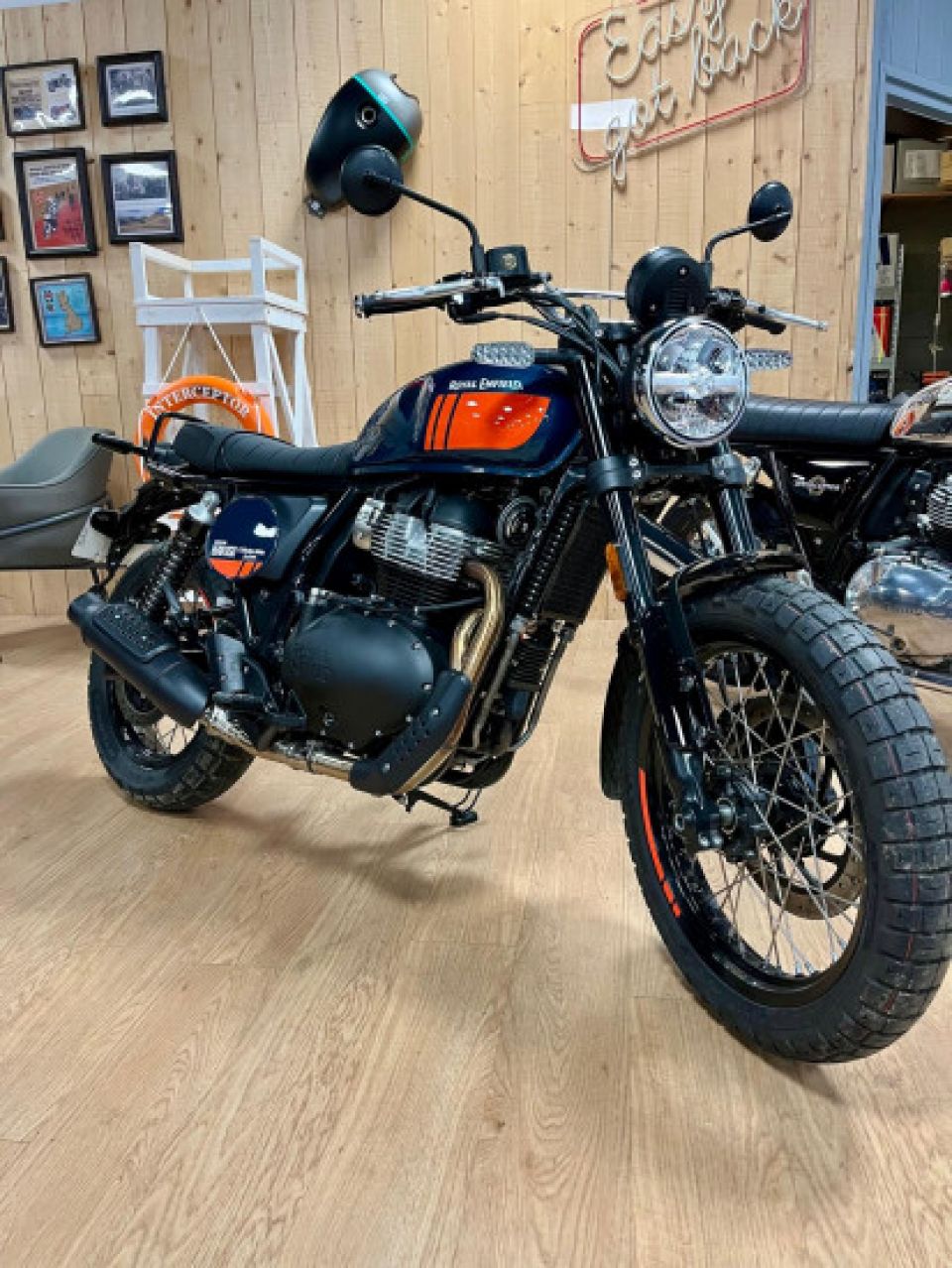 ROYAL ENFIELD BEAR 650 4