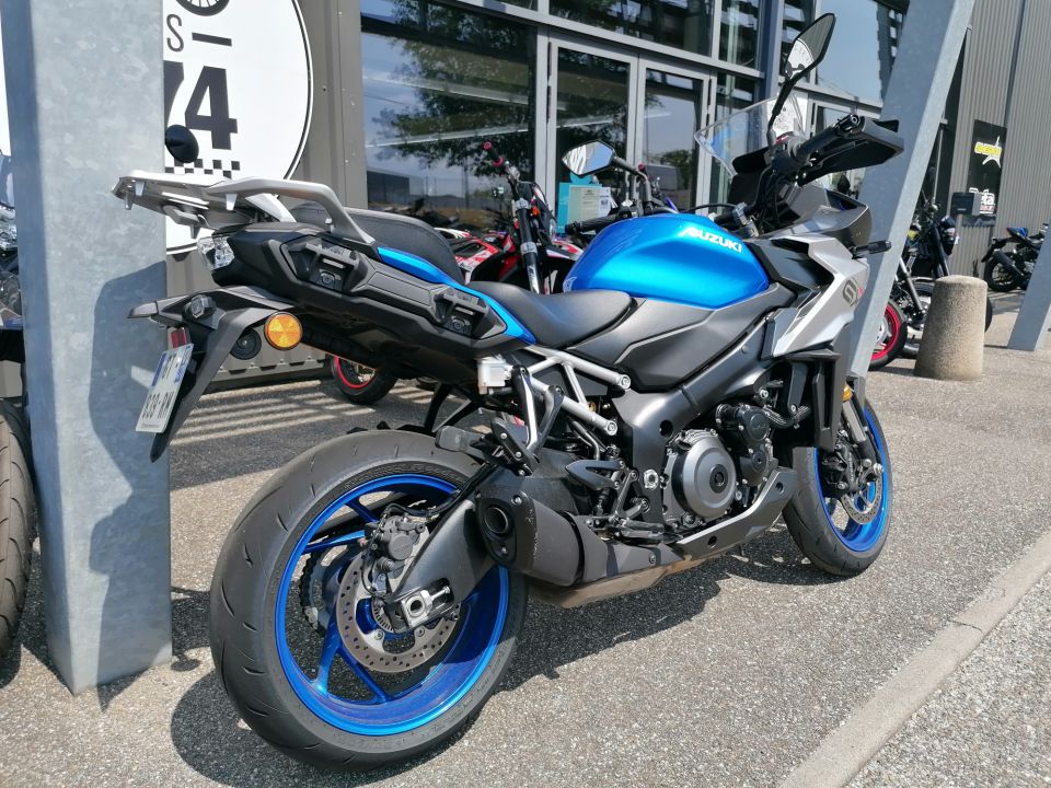 SUZUKI GSX-S 1000 GX 4