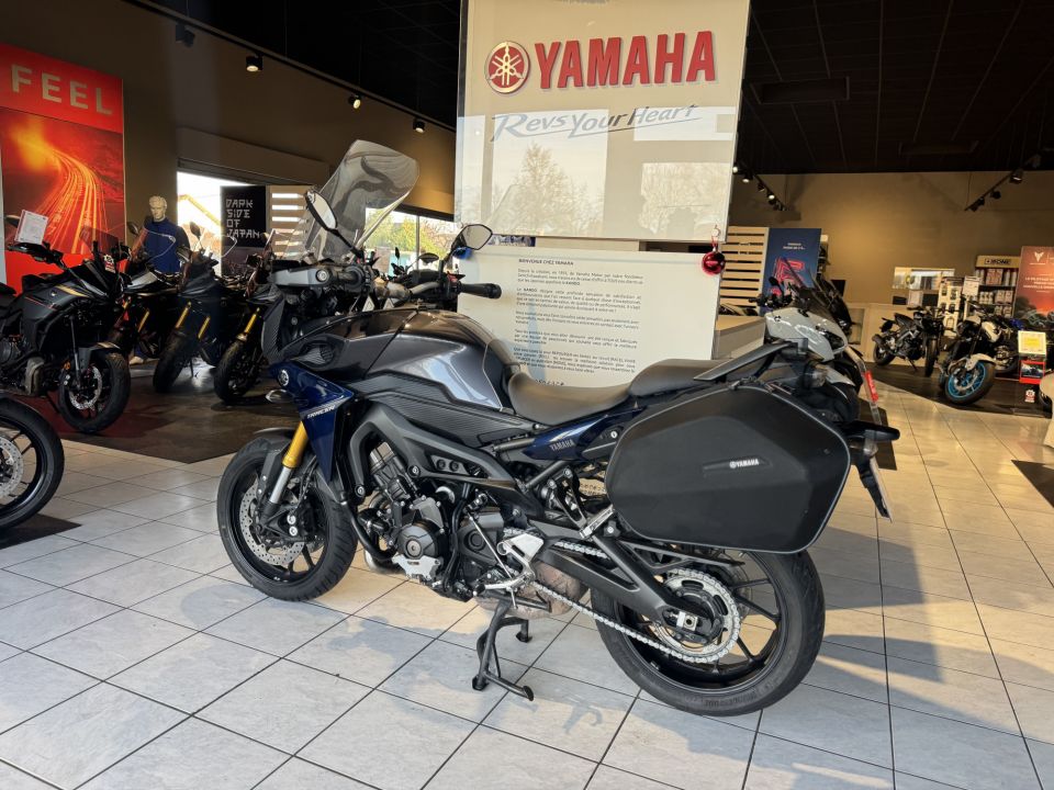 YAMAHA TRACER 900 4