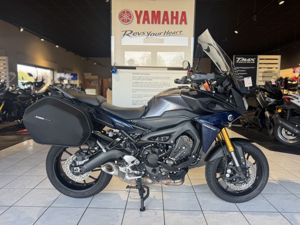 YAMAHA TRACER 900 4