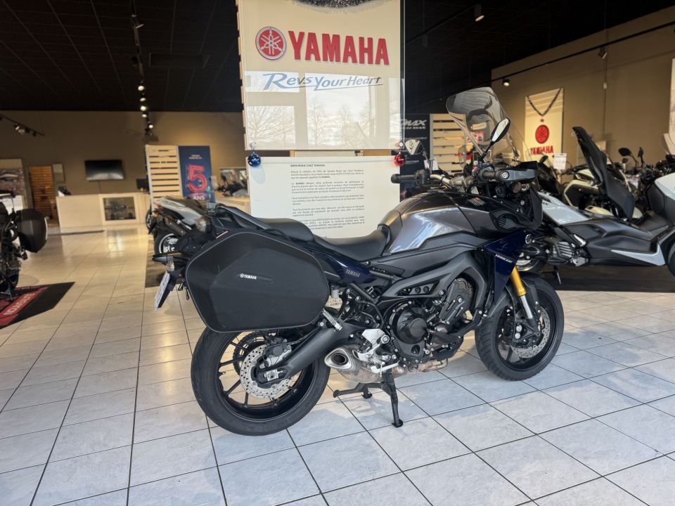 YAMAHA TRACER 900 4