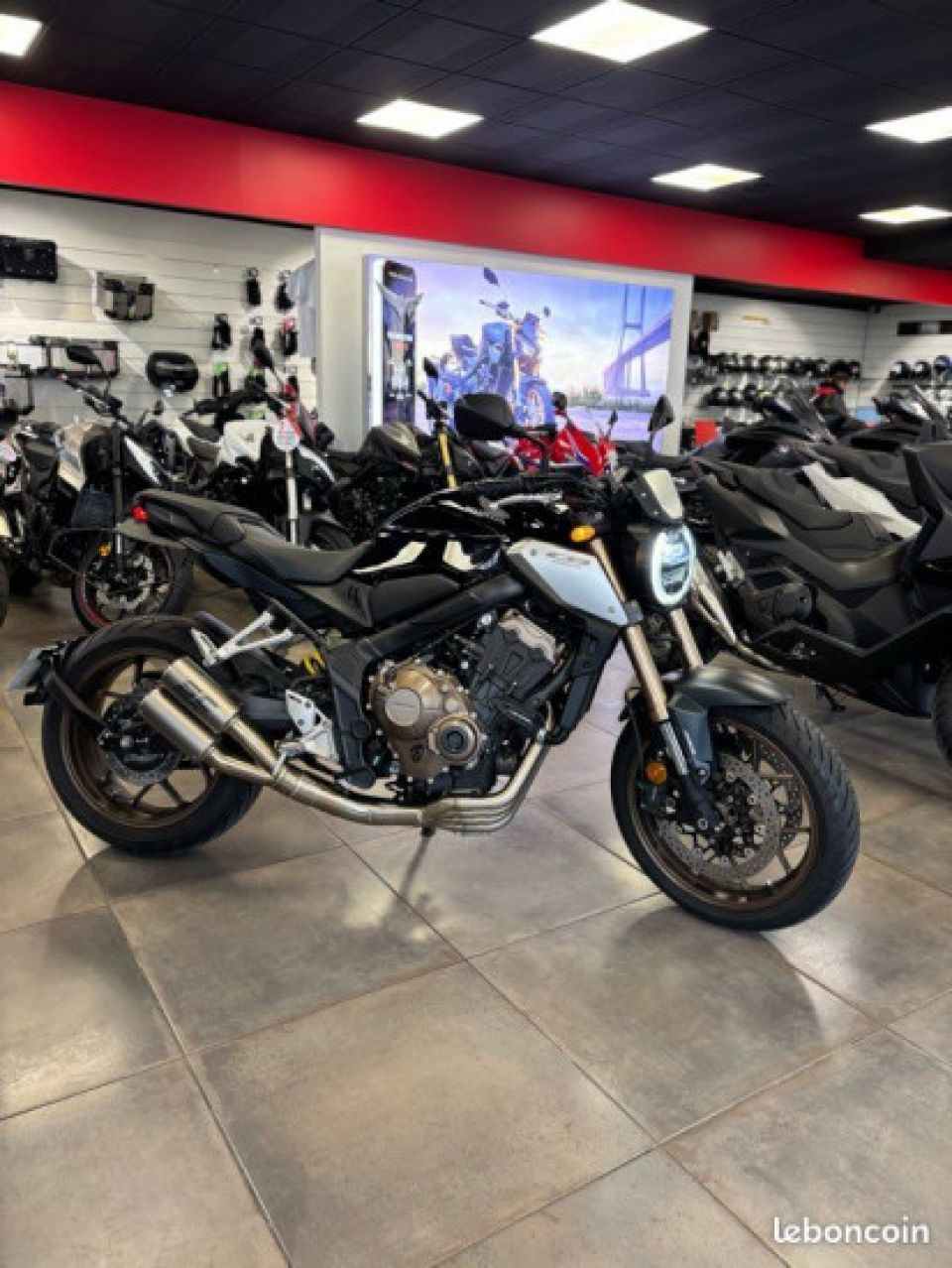 HONDA CB650R Neo Sports Café 4