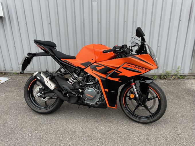 KTM RC 390 ABS 4