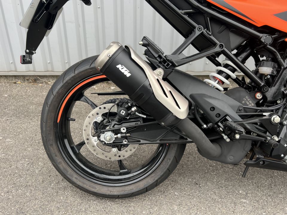 KTM RC 390 ABS 4