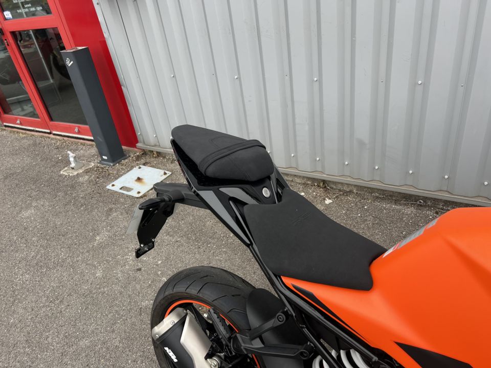 KTM RC 390 ABS 4