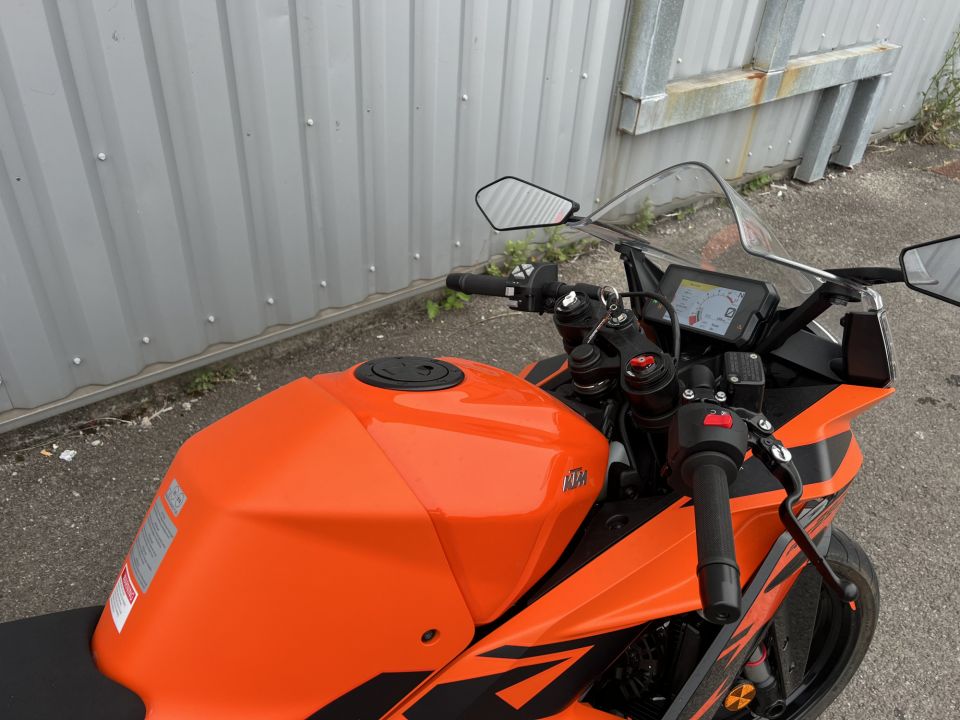 KTM RC 390 ABS 4