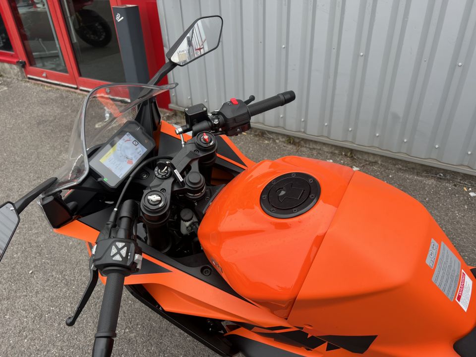 KTM RC 390 ABS 4