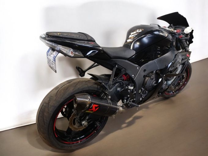 KAWASAKI ZX-10R 4