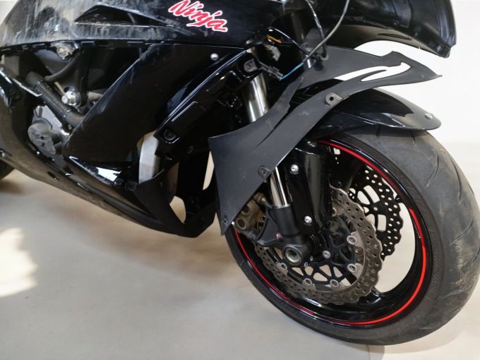 KAWASAKI ZX-10R 4