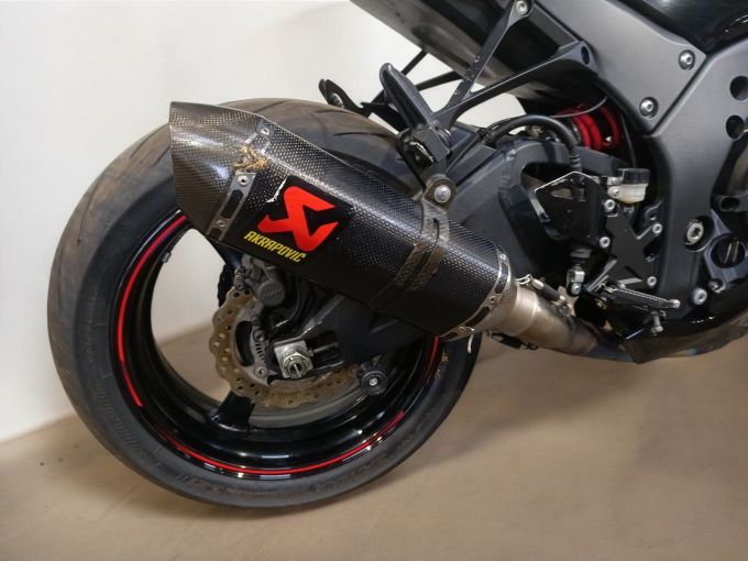 KAWASAKI ZX-10R 4