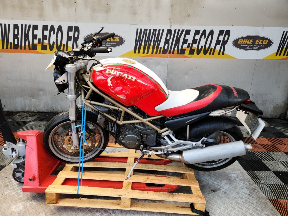 DUCATI 600 MONSTER 4