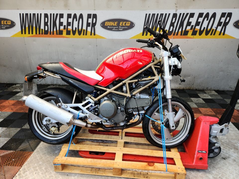 DUCATI 600 MONSTER 4